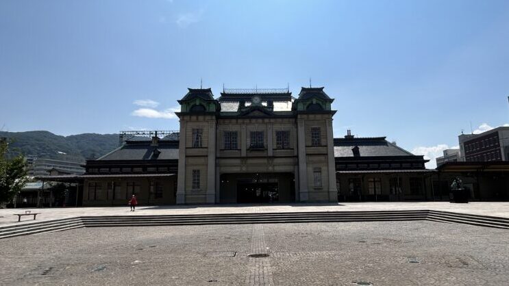 大正時代の姿に復元された門司港駅